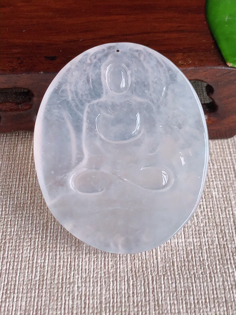 a货翡翠老坑高冰种白月光大日如来吊坠 尺寸47.8×39.5×5mm 重量21.88g 0615
