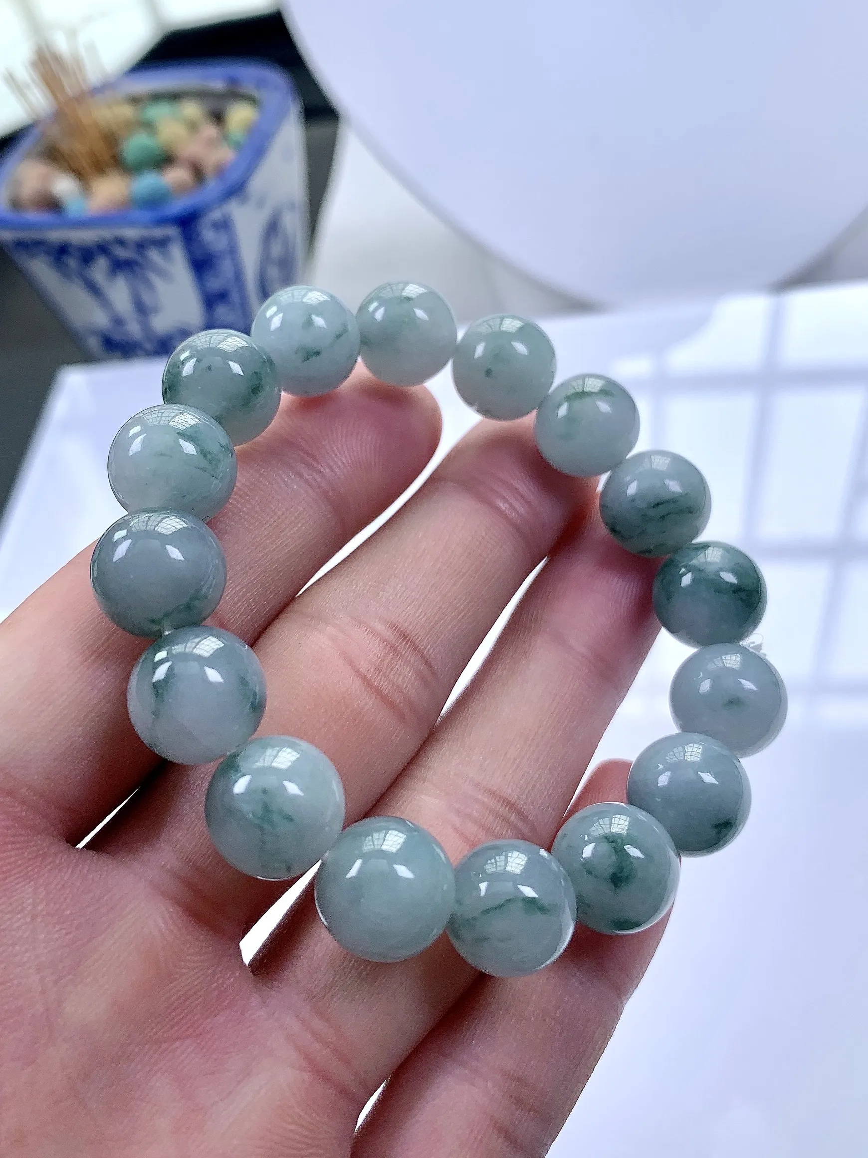 缅甸天然翡翠A货，冰种起胶飘花圆珠手串手链，尺寸：11.7mm/16颗