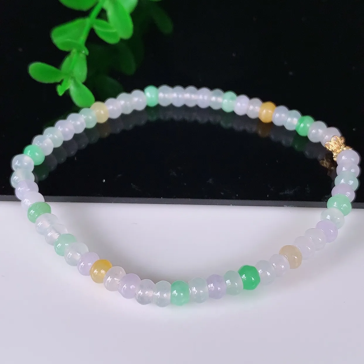 自然光实拍，冰润冰种多彩算盘珠翡翠手串手链，种老水足，冰清玉润  颜色漂亮  #46.14取一尺寸4.8*2.6mm