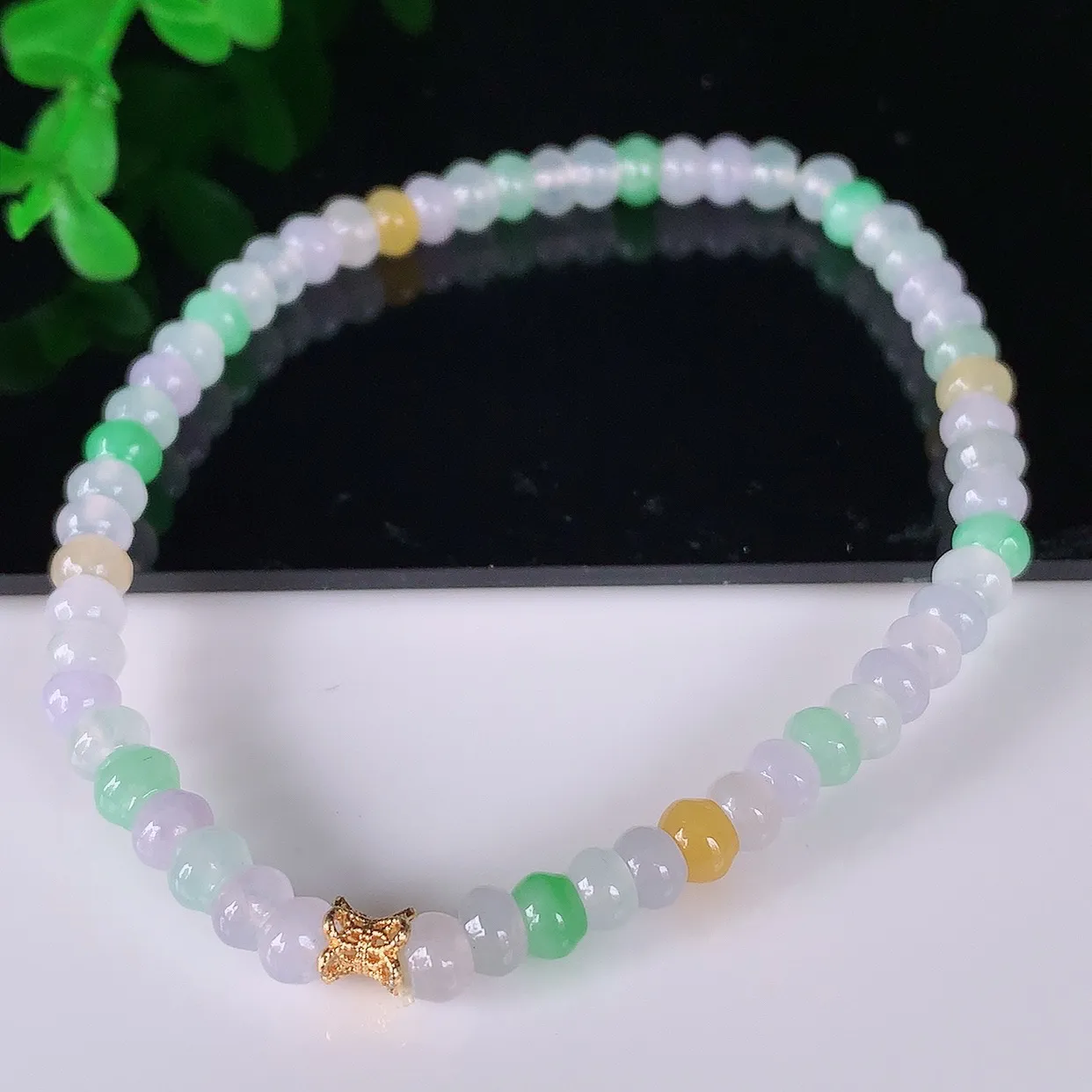 自然光实拍，冰润冰种多彩算盘珠翡翠手串手链，种老水足，冰清玉润  颜色漂亮  #46.14取一尺寸4.8*2.6mm