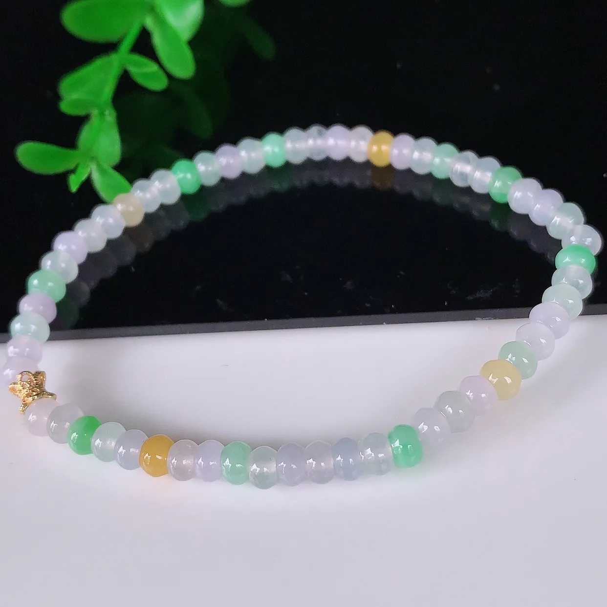 自然光实拍，冰润冰种多彩算盘珠翡翠手串手链，种老水足，冰清玉润  颜色漂亮  #46.14取一尺寸4.8*2.6mm