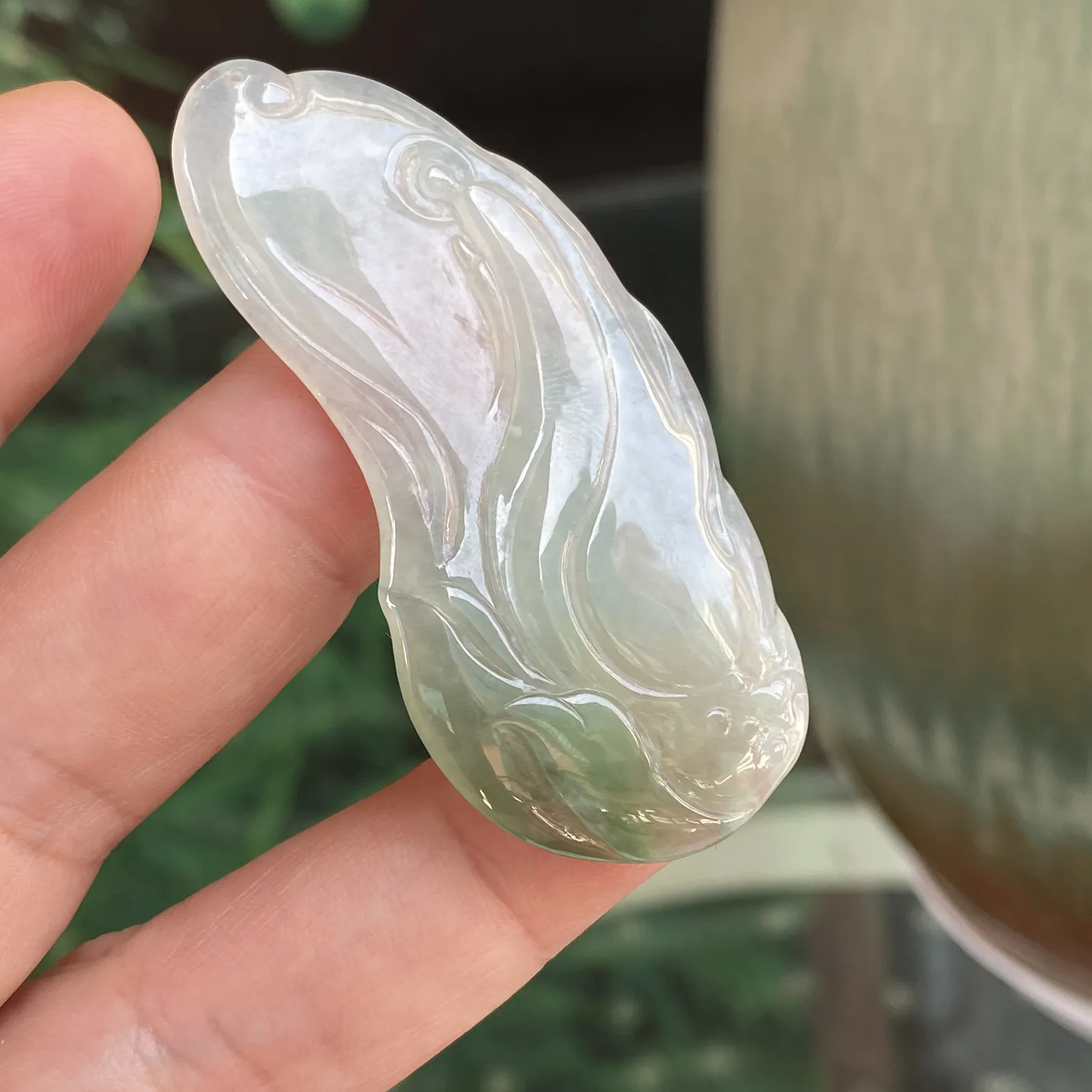 推荐【冰飘花悟道】双彩，无纹裂，水润冰透，细腻，种老，飘大雪花️棉，起光，品相佳，超值～～
