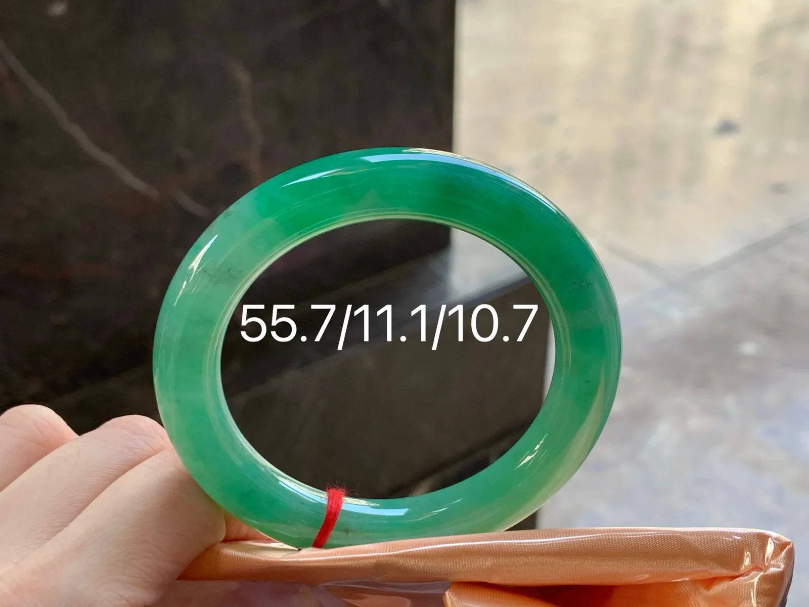 带色福镯
颜色漂亮 55.7/11.1/10.7mm