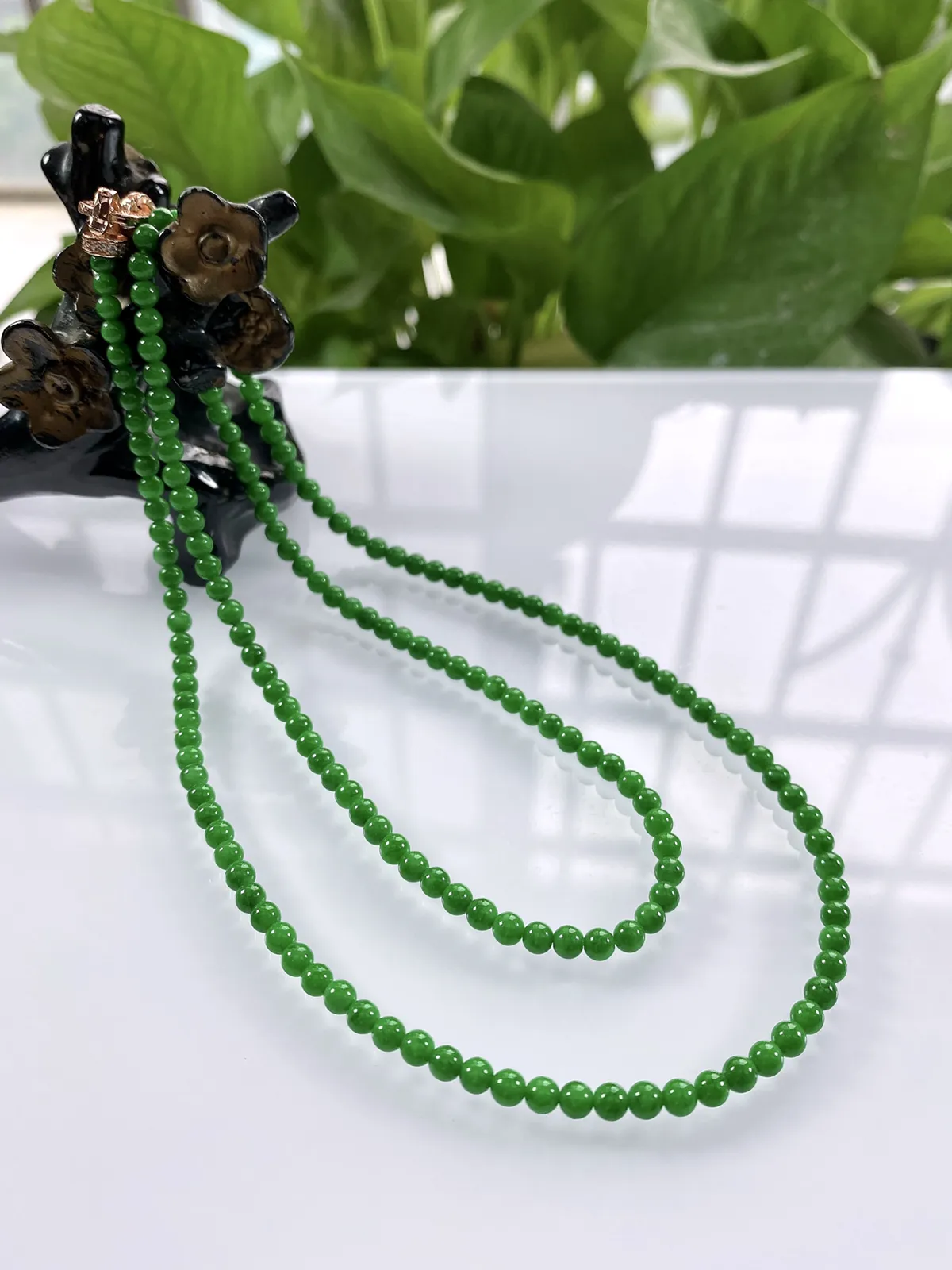 收藏级别，缅甸天然翡翠A货，卡3.6冰润满绿浓阳绿小米珠小圆珠项链手链，尺寸:3.6mm/180颗，
