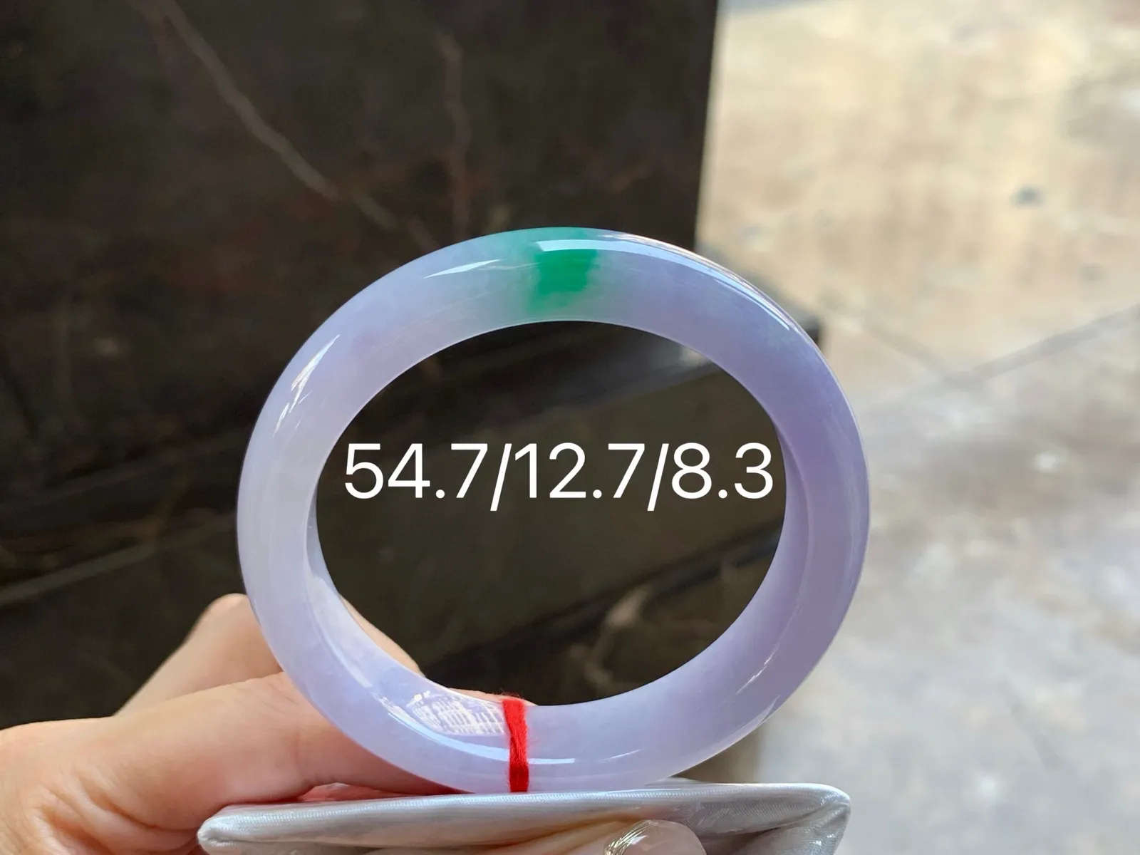 春彩手镯
54.7/12.7/8.3mm