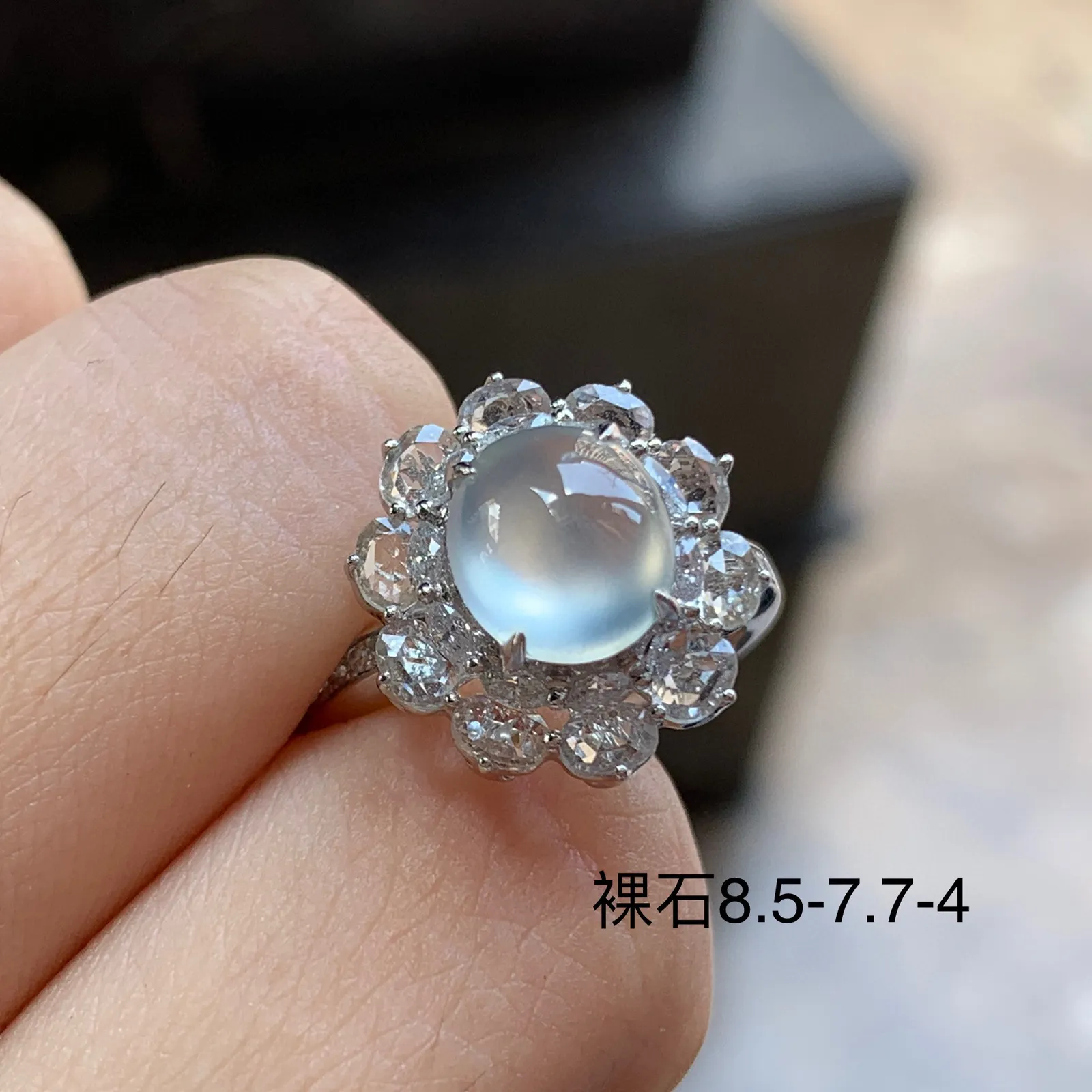 金钻镶嵌高冰戒指^_^荧光十足 透亮