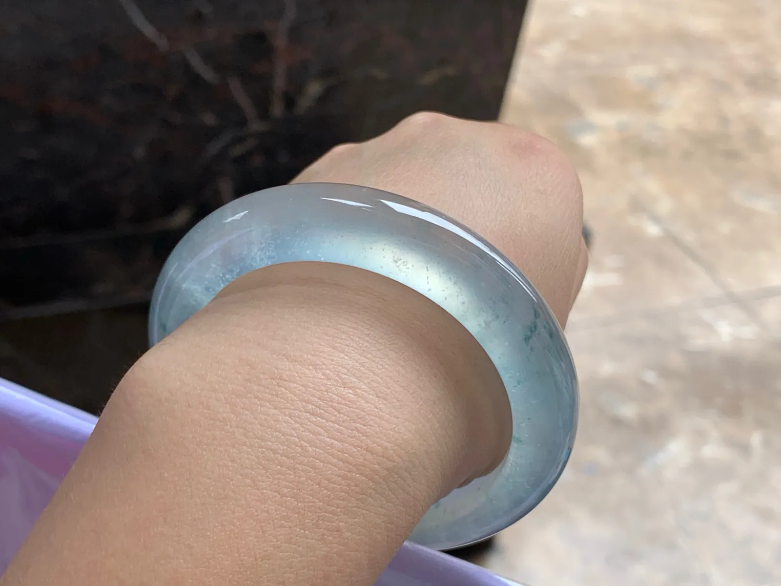 55.5-13-10.2

高冰蓝花手镯^_^种老 荧光十足 透亮