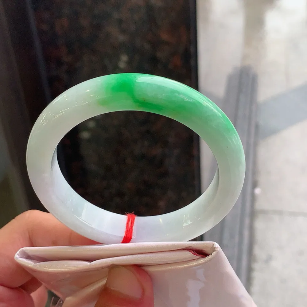正圈一大节阳绿 无瑕 尺寸:56.4/11.9/9.1 色阳🥰🥰
