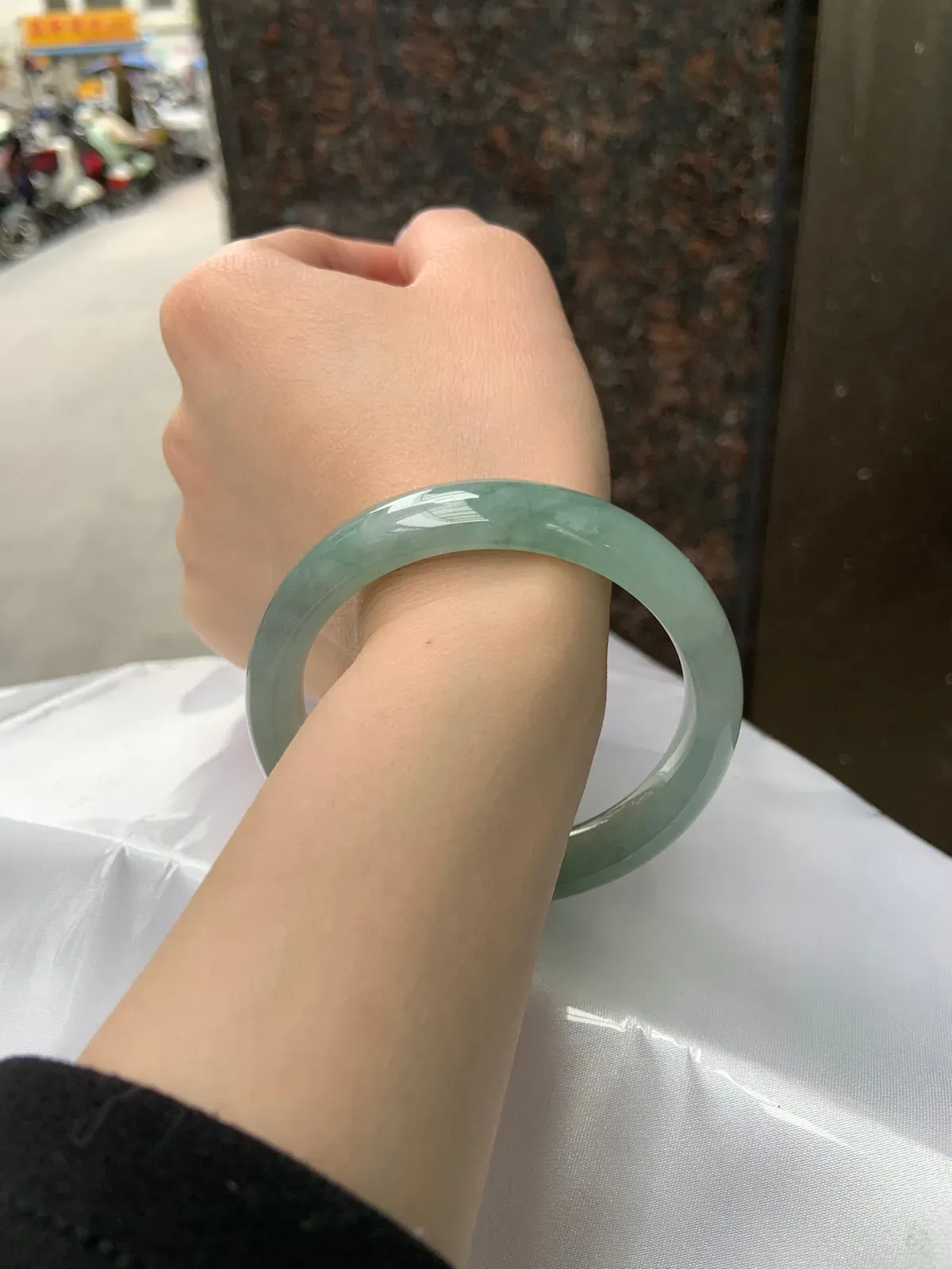 57.3-12.1-8.5青黛色晕染如江南烟雨，上手显气质