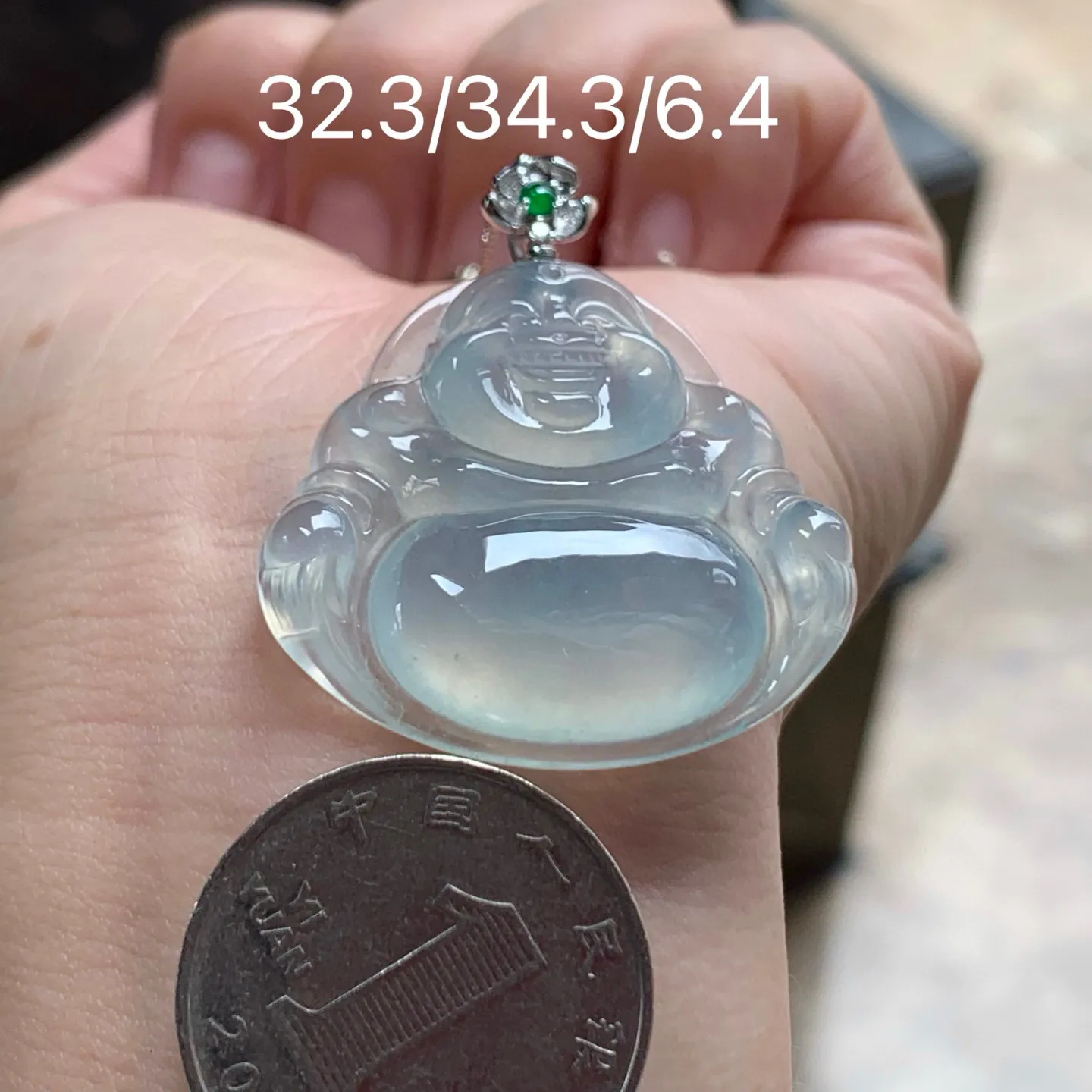冰种坐佛
清爽 金扣