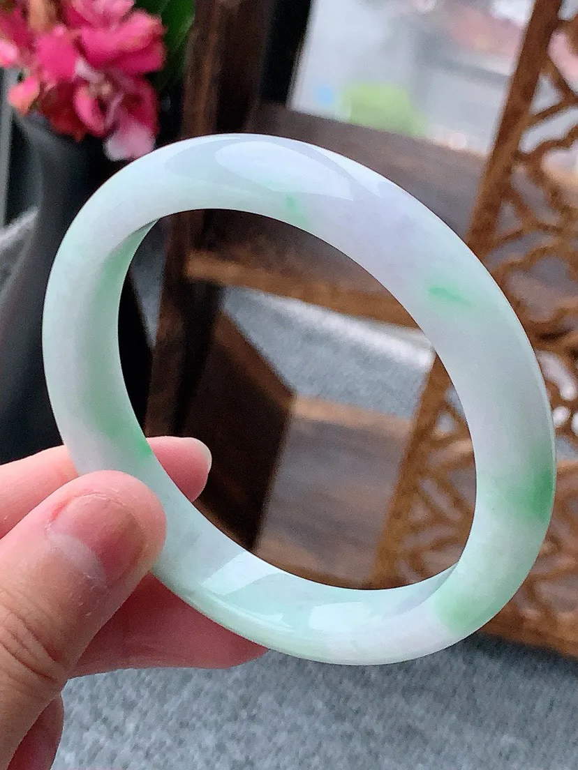 a货翡翠老坑飘绿正装正圈手镯58-59圈口 尺寸58.5×11.7×7.2mm 重量48.99g 0614
