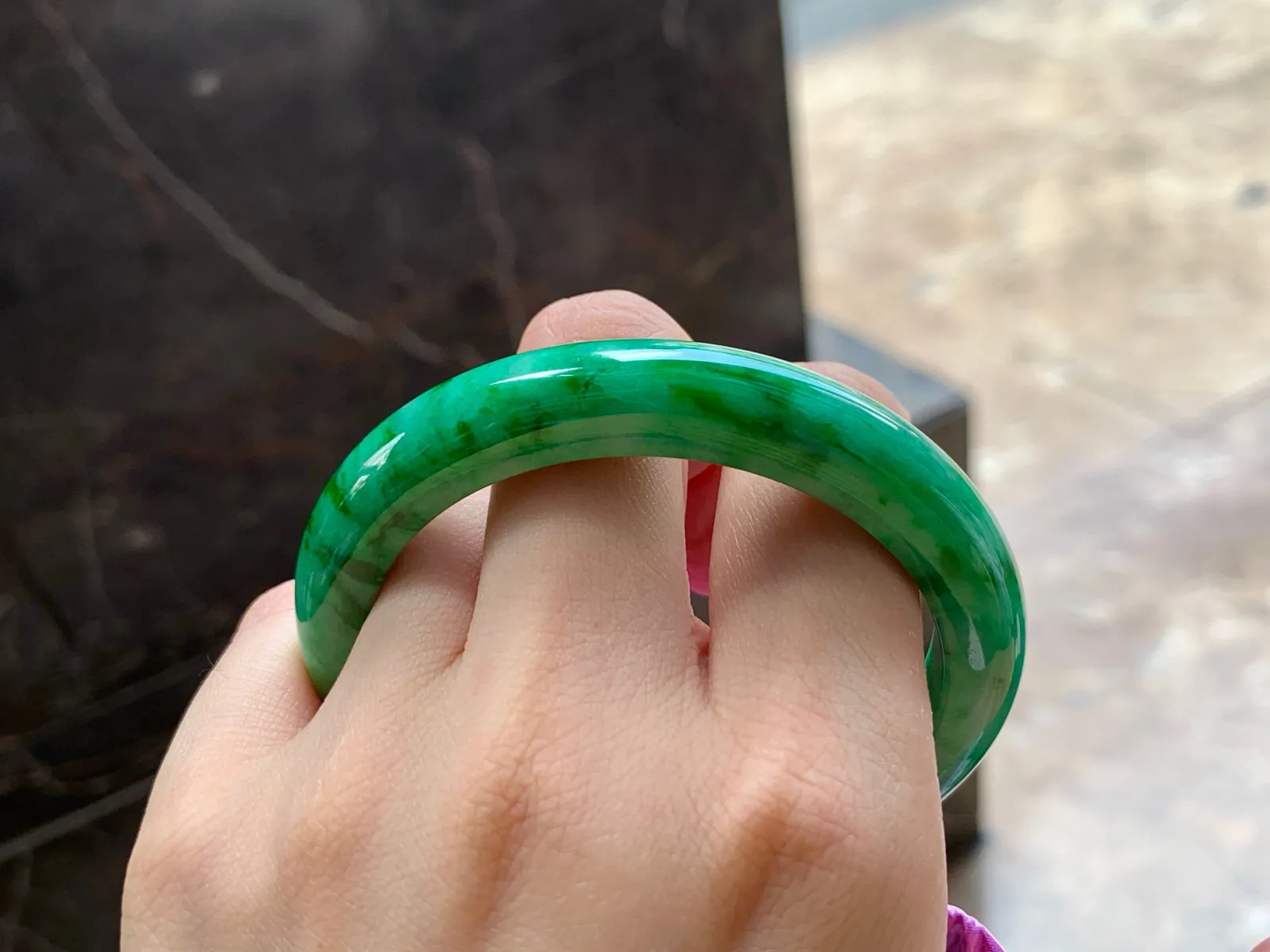 带色手镯
55.2/10/8.6mm