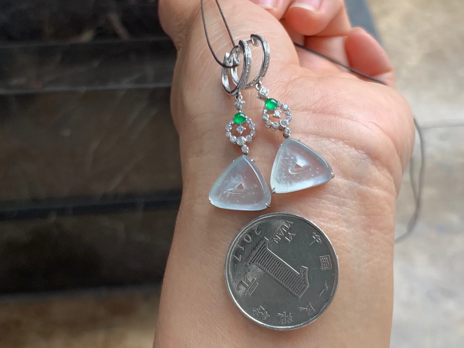 冰种精美耳坠 18K金镶嵌 款式独特