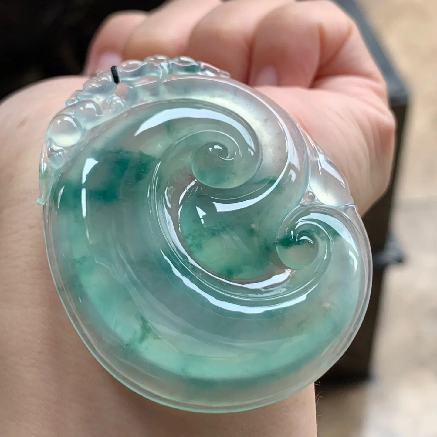 冰晴飘花如意
种好水足 大气