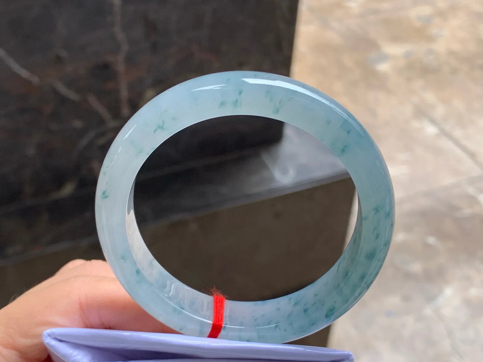54.5-12.3-7.8

冰蓝花手镯^_^种水足