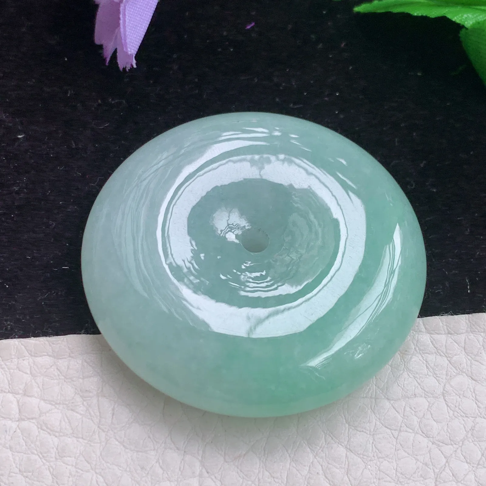 Zen实拍48.8*12老坑精雕饱满清新大平安扣 翡翠玉扣玉吊坠 玉挂件
