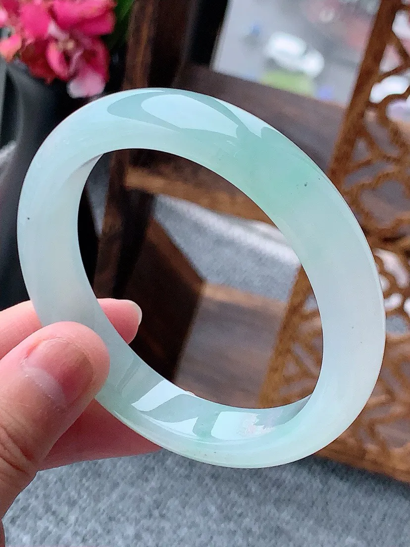 a货翡翠老坑晴绿正装正圈手镯56-57圈口  尺寸56×11.5×7.8mm 重量54.57g 06