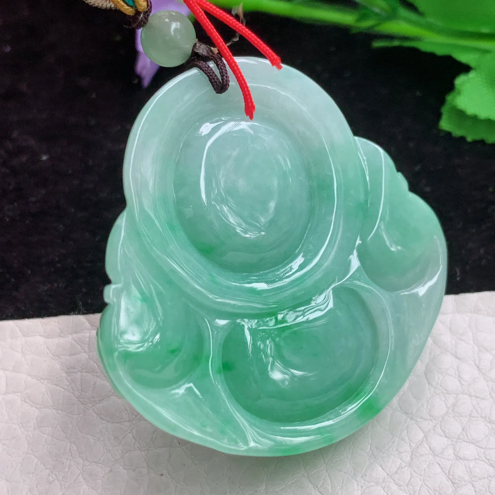 Zen实拍47.8*48.2*12.2老坑精雕饱满辣绿大佛公 翡翠开心佛玉吊坠