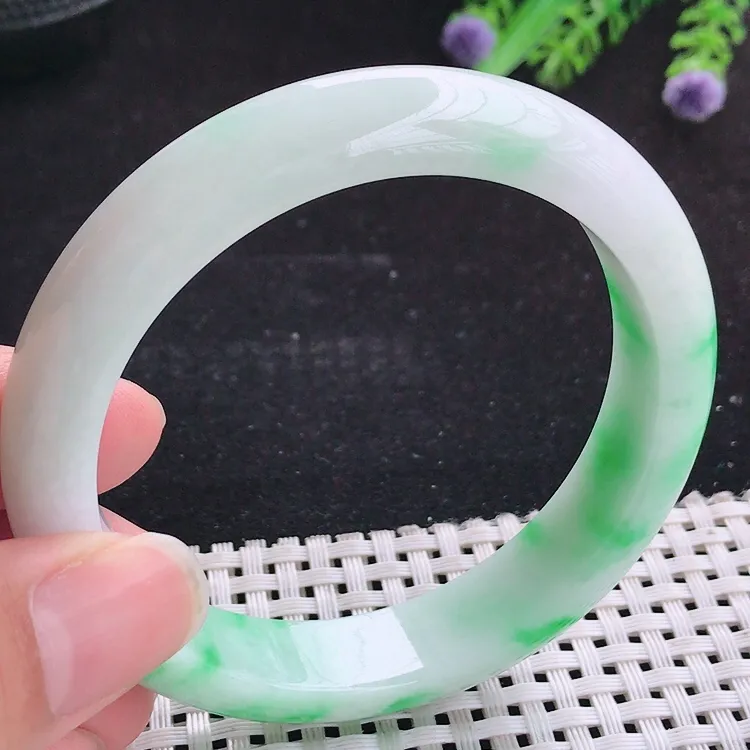 自然光58/13/8老坑精美温润飘阳绿手镯翡翠玉镯美人镯