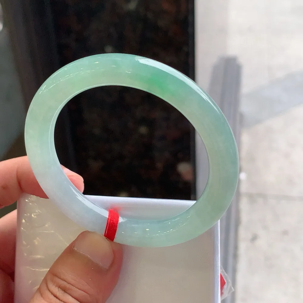 圆条高冰阳绿 一丝牛毛纹 尺寸:54.1/9 色阳