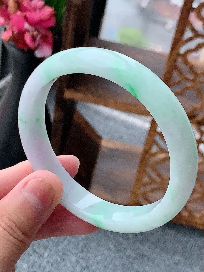 a货翡翠老坑飘绿正装正圈手镯58-59圈口 尺寸58.5×11.7×7.2mm 重量48.99g 0