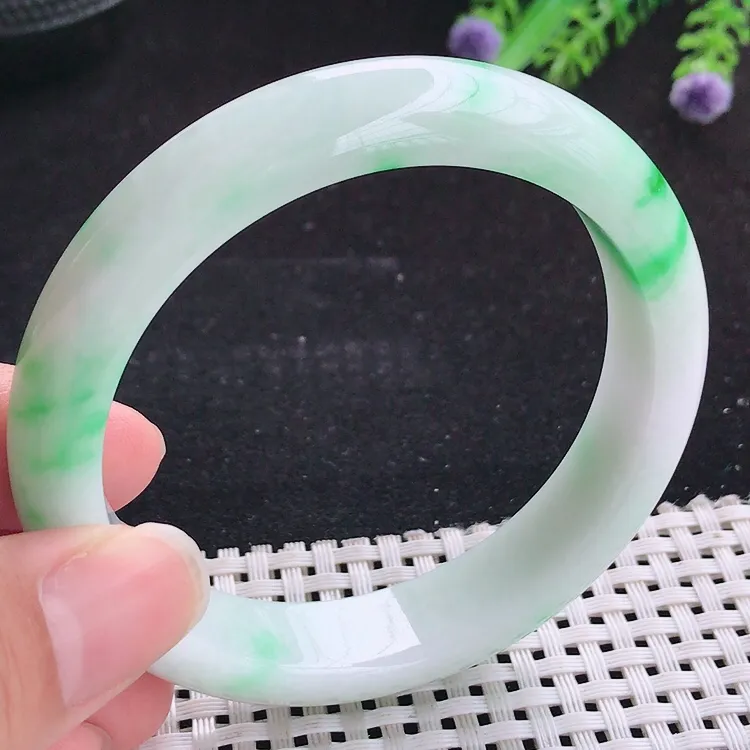 自然光58/13/8老坑精美温润飘阳绿手镯翡翠玉镯美人镯