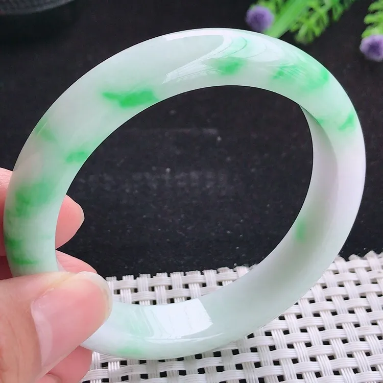 自然光58/13/8老坑精美温润飘阳绿手镯翡翠玉镯美人镯