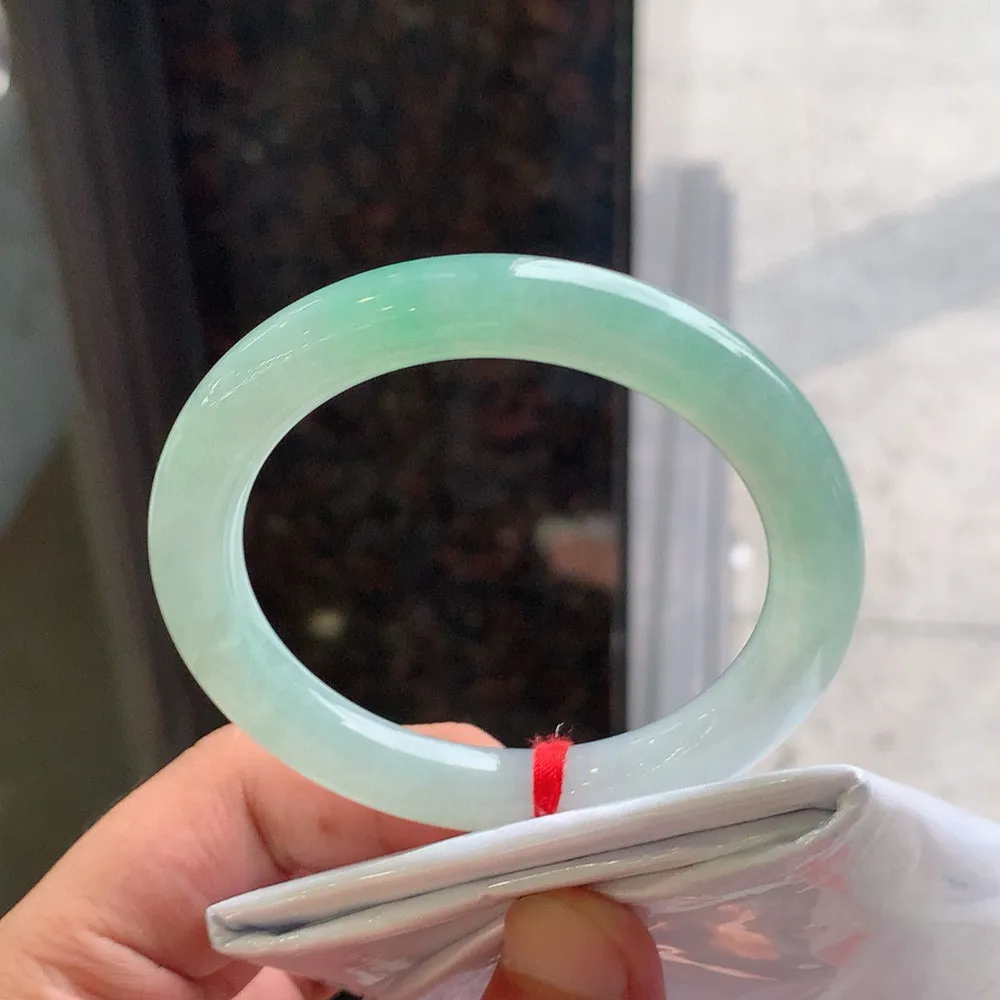 圆条高冰阳绿 一丝牛毛纹 尺寸:54.1/9 色阳