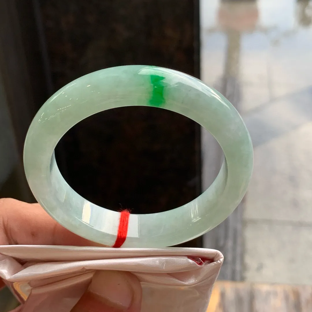 正圈冰糯阳绿 一丝棉线 尺寸:52.7/12.2/8.3 色阳