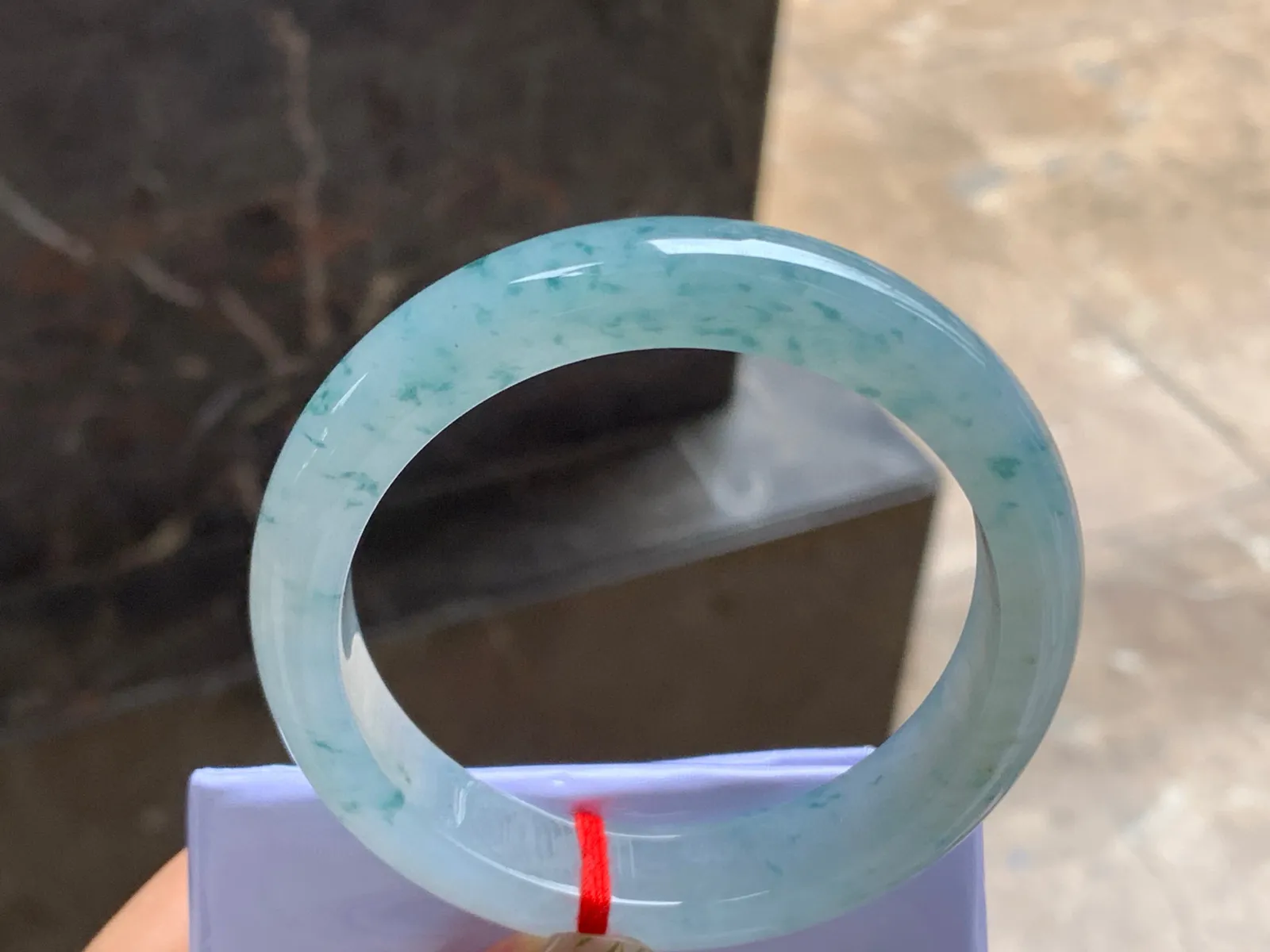 54.5-12.3-7.8

冰蓝花手镯^_^种水足