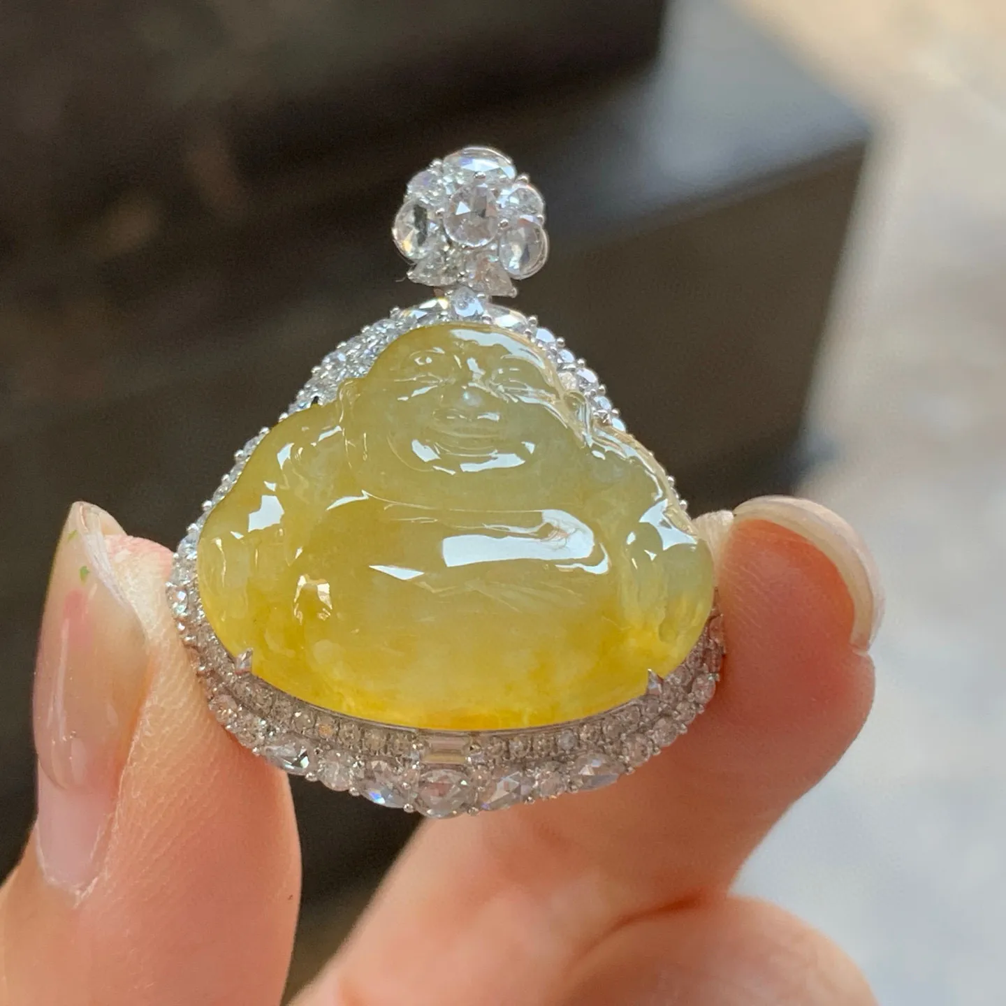 金钻镶嵌冰黄佛公^_^饱满圆润 颜色鲜艳