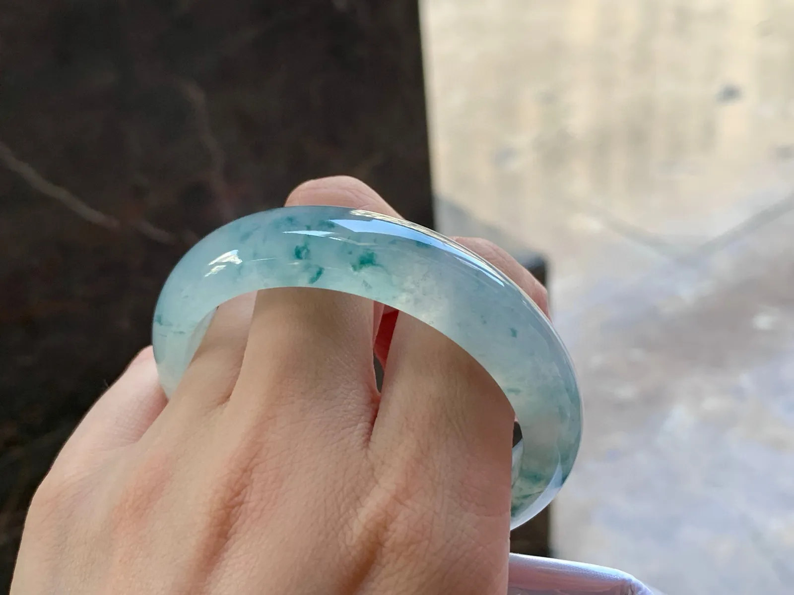 冰飘花手镯
种好水足 53.8/13.2/8mm
