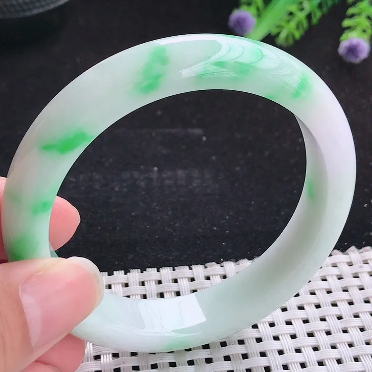 自然光58/13/8老坑精美温润飘阳绿手镯翡翠玉镯美人镯