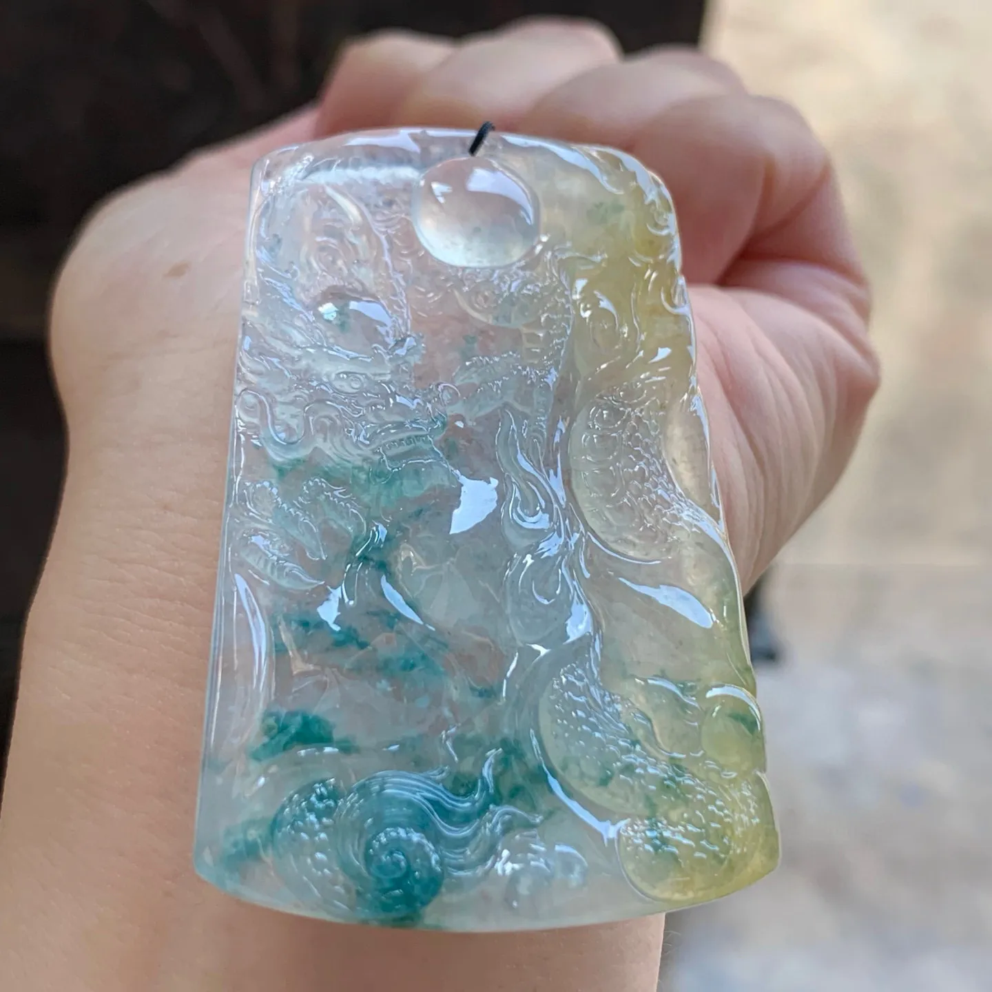 冰黄飘花龙牌
佩戴大气～