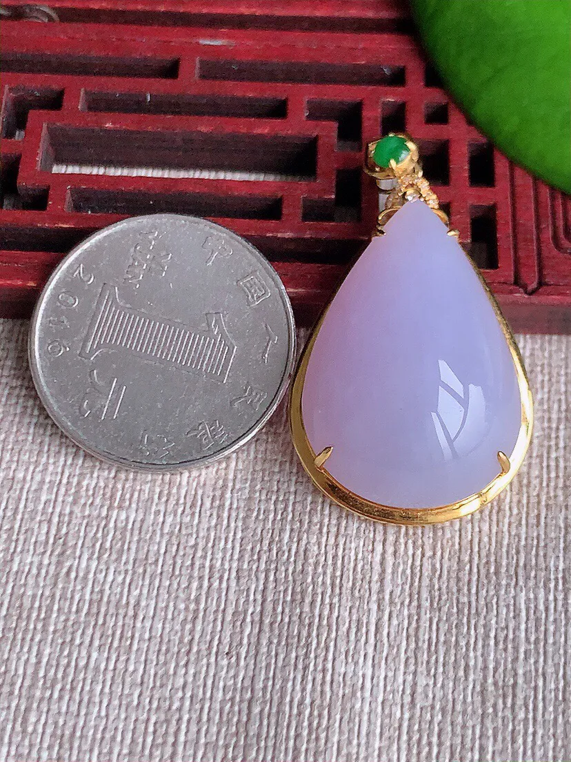 a货翡翠老坑冰种18K金伴钻镶嵌紫罗兰水滴吊坠 尺寸40.3×22×11.3裸石29×19.7mm 重量10.33g 0617