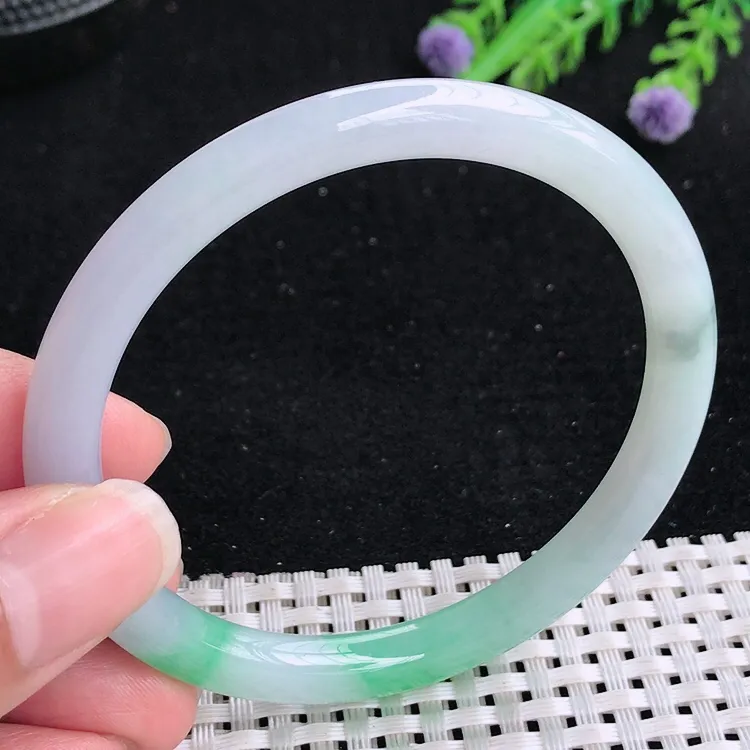 自然光57/6.2/7.2老坑精美冰胶飘阳绿细条圆条手镯翡翠玉镯美人镯