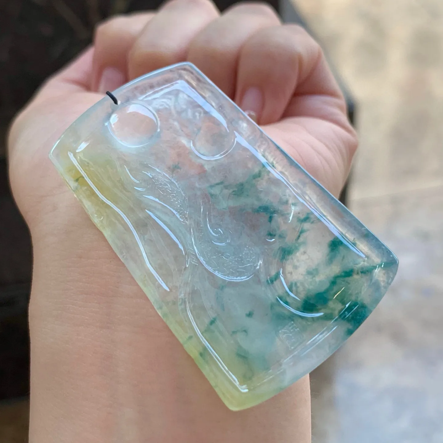 冰黄飘花龙牌
佩戴大气～