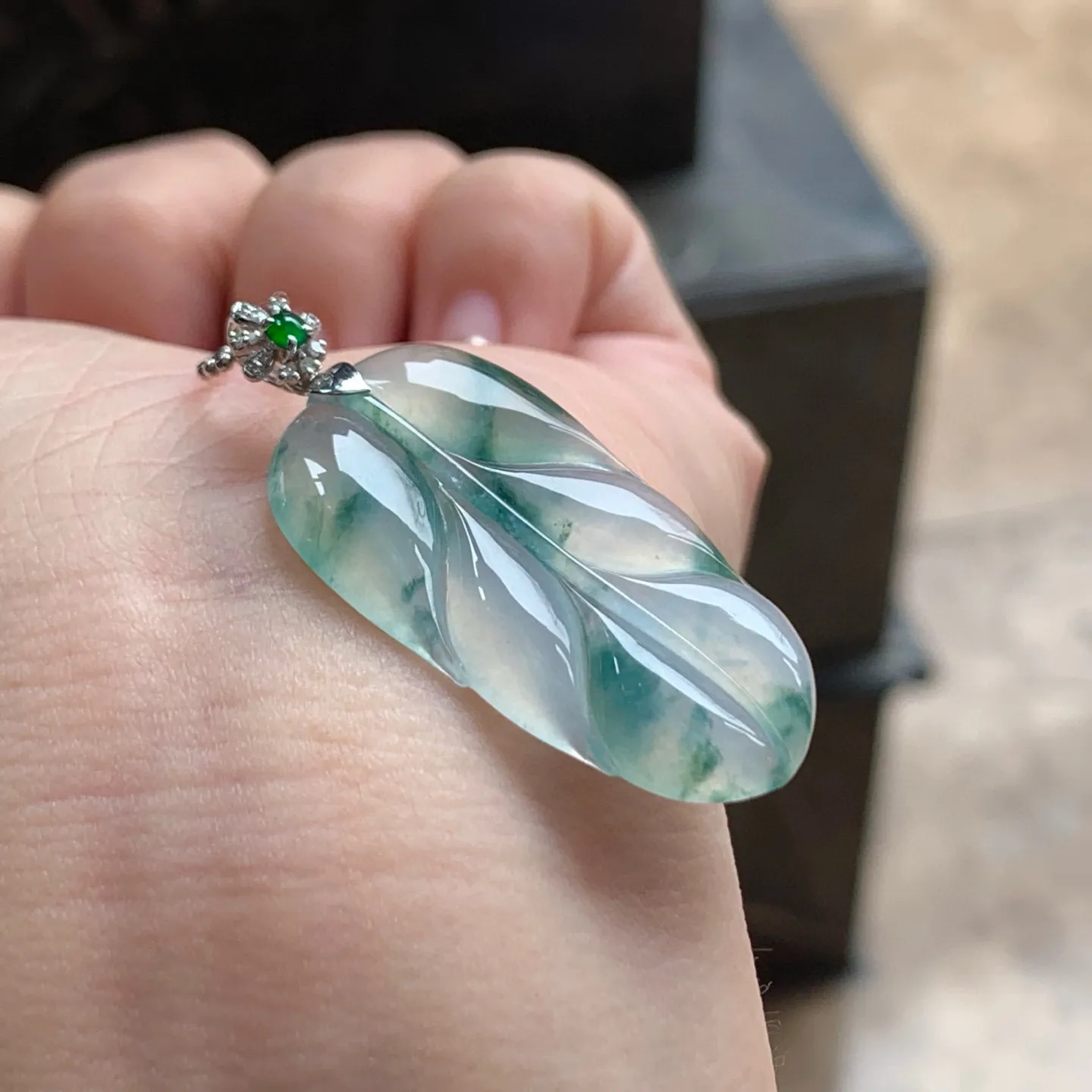 冰种飘花玉叶
金枝玉叶～