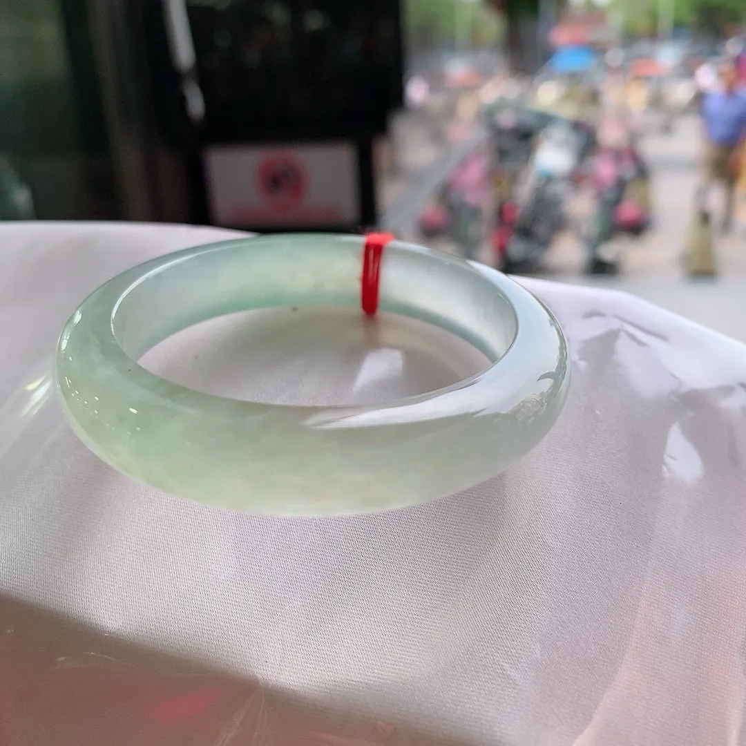 正圈玻璃种蜜糖黄 无瑕 尺寸:51.5/11.2/7.9 种水好🥰🥰