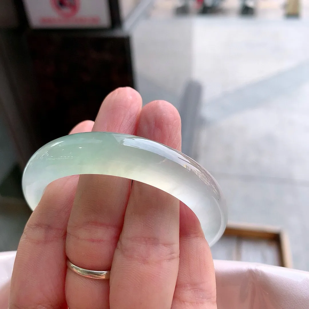 正圈玻璃种蜜糖黄 无瑕 尺寸:51.5/11.2/7.9 种水好🥰🥰