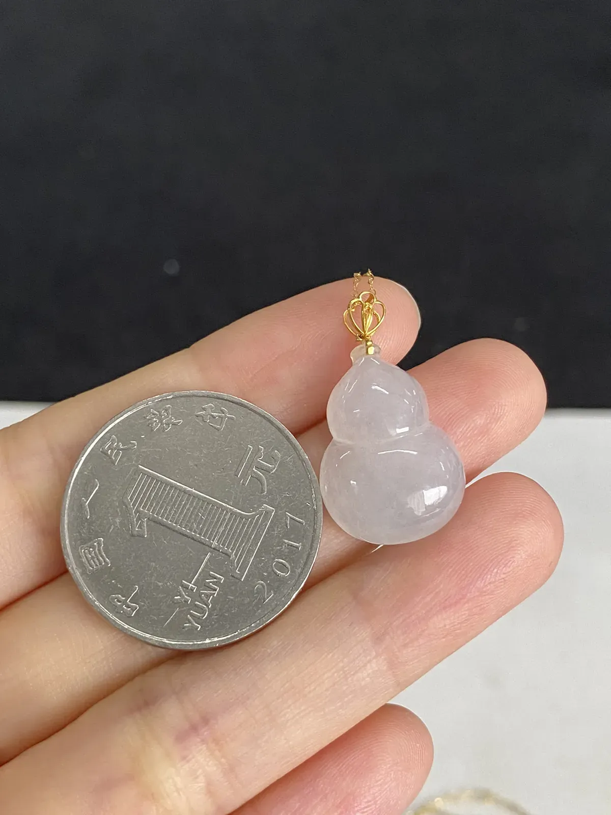 翡翠葫芦，搭配18k金链