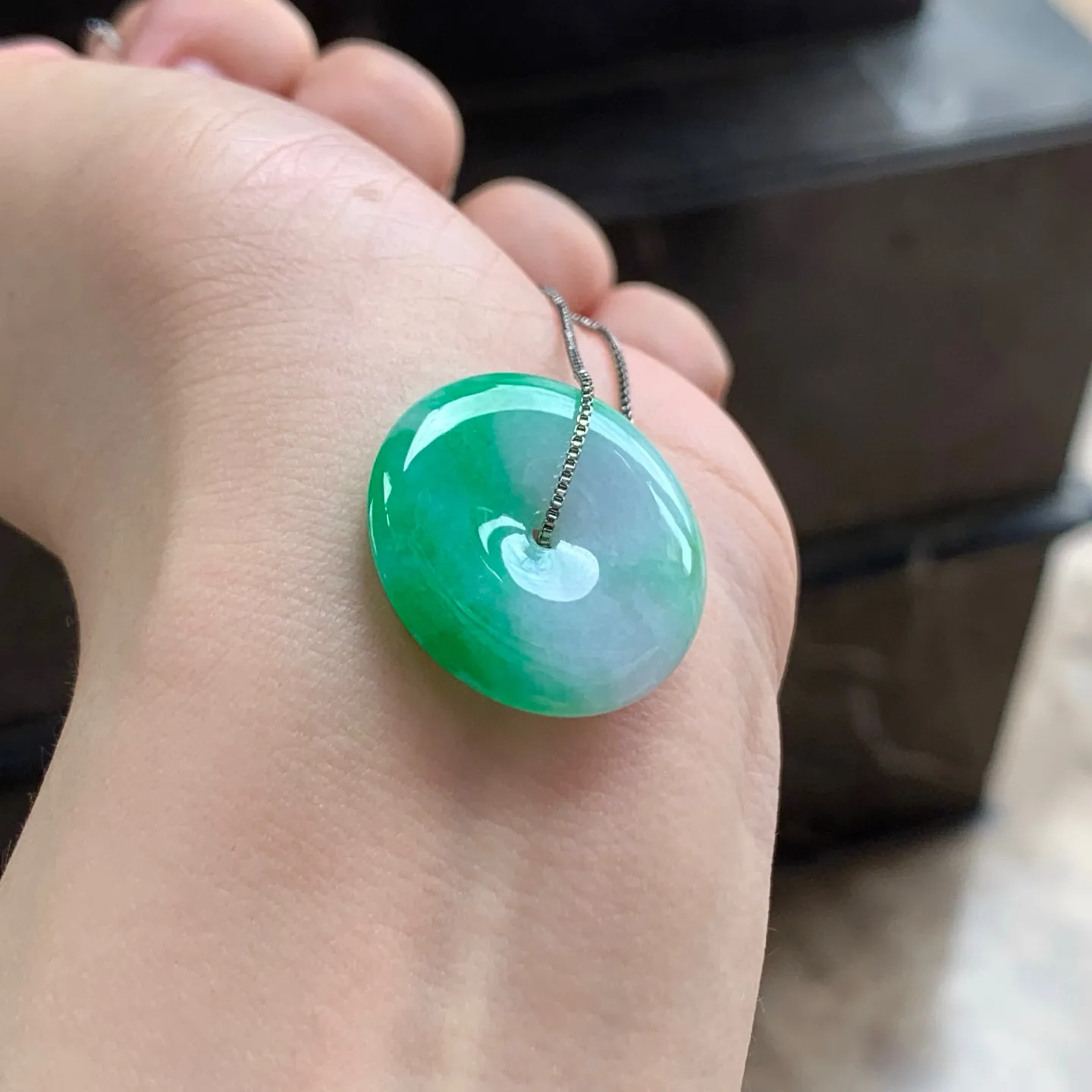 阳绿平安扣
清爽