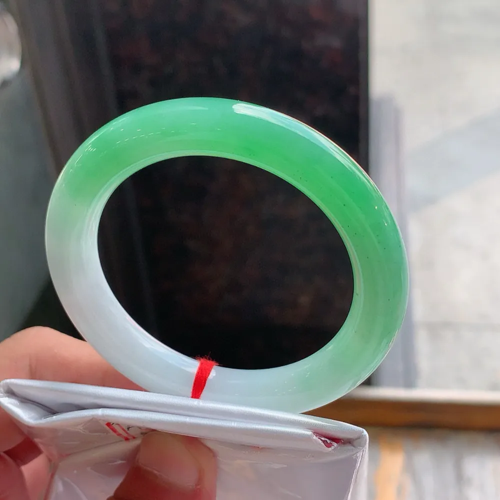 圆条高冰阳绿 无瑕 尺寸:53.7/10.2 种色兼备🥰🥰