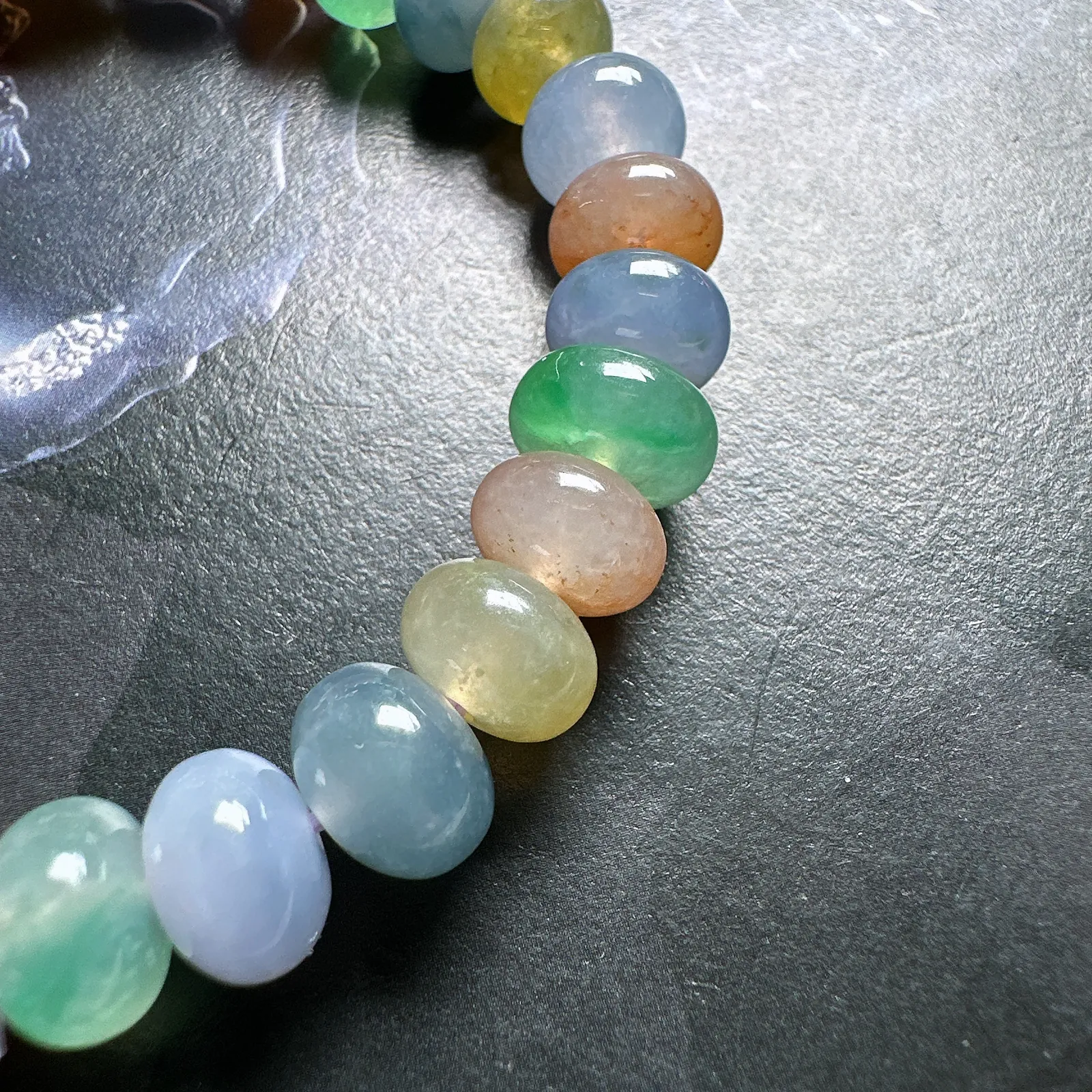 【多宝】晶莹多彩的糖果串，多宝手串，颜色丰富，更重要的是种水都很好，性价比很不错，尺寸够大。