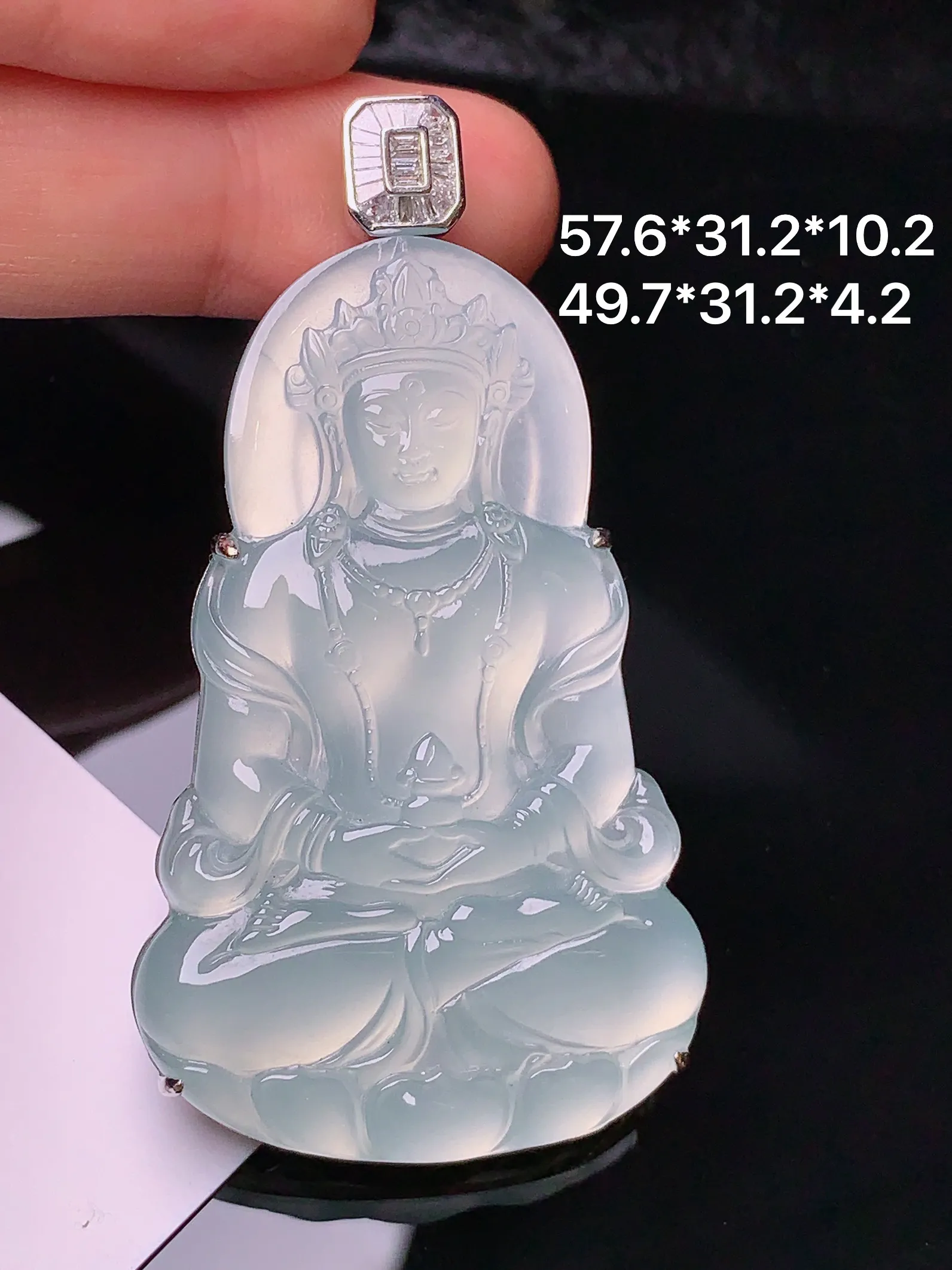 18k金钻镶嵌冰种度母观音吊坠 玉质细腻 水润亮眼  整体尺寸57.6*31.2*10.2