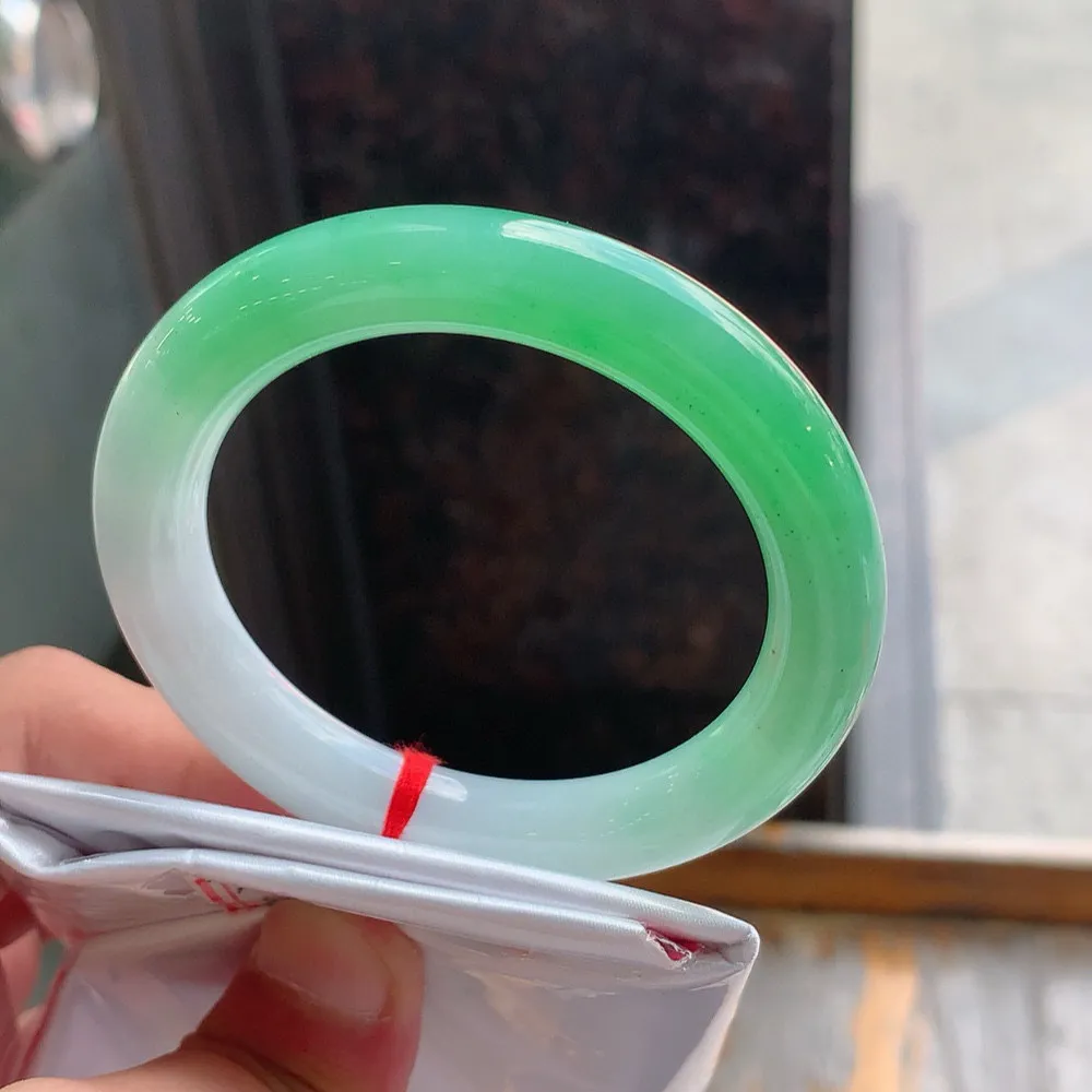 圆条高冰阳绿 无瑕 尺寸:53.7/10.2 种色兼备🥰🥰