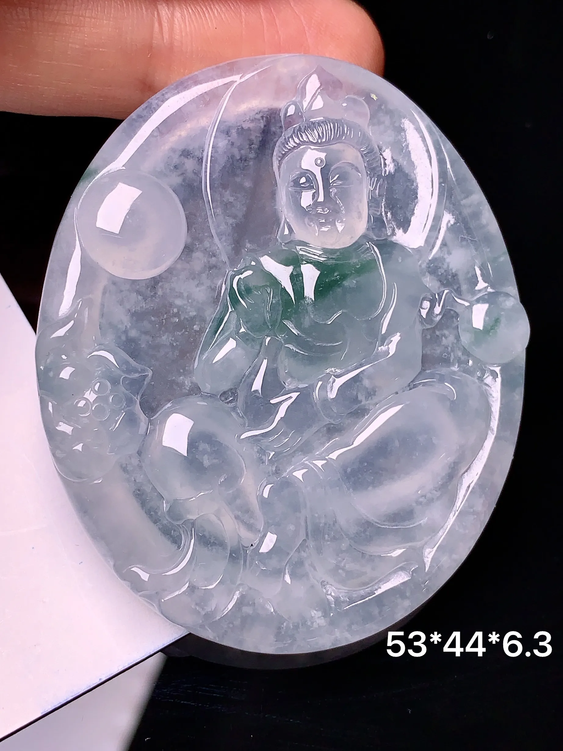 冰种观音吊坠 玉质细腻 色泽艳丽 整体尺寸53*44*6.3