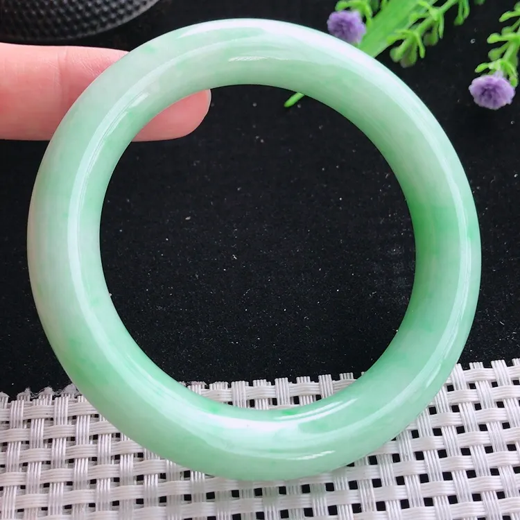 自然光58.5/12.1/11.6老坑温润满绿苹果绿圆条手镯翡翠玉镯美人镯