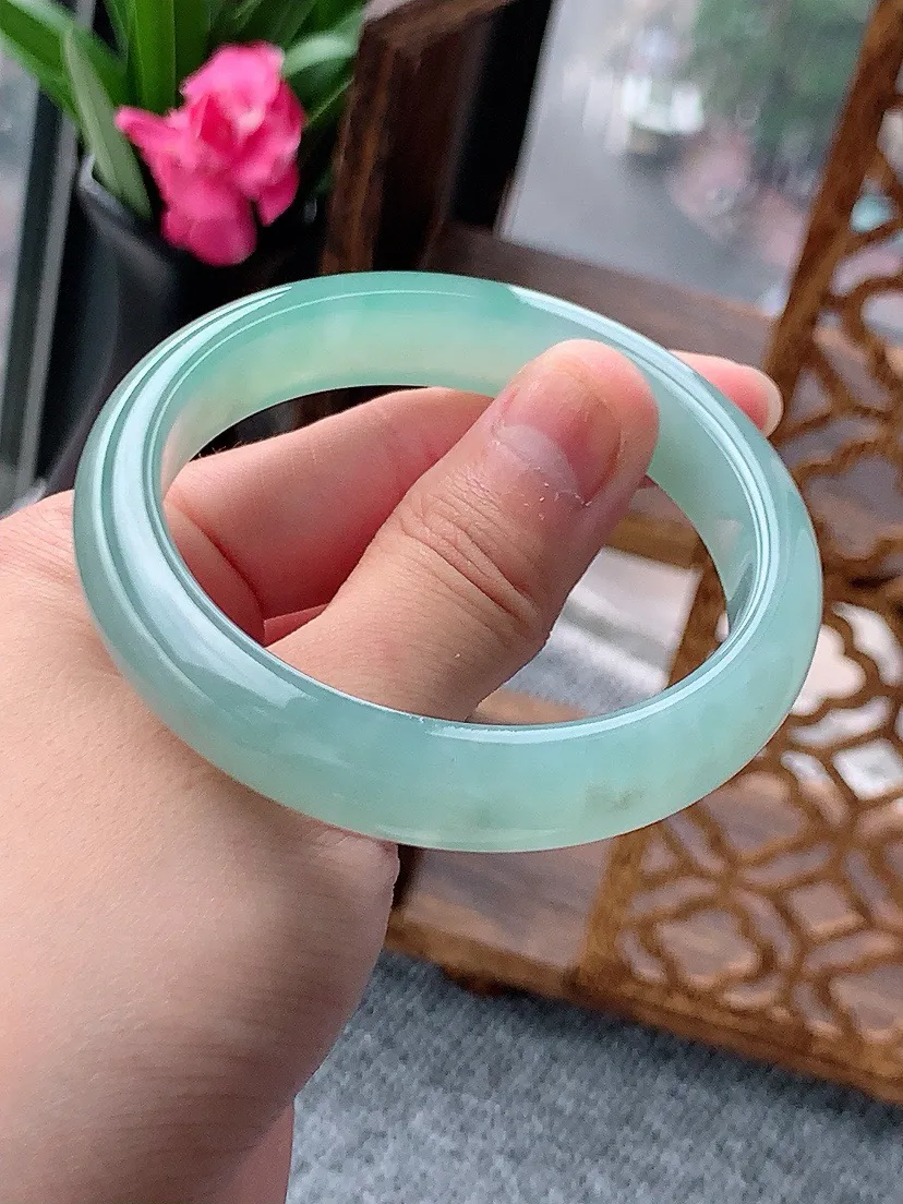 a货翡翠老坑晴水正装正圈手镯54-55圈口  尺寸54×11.5×7.5mm 重量48.67g 0615
