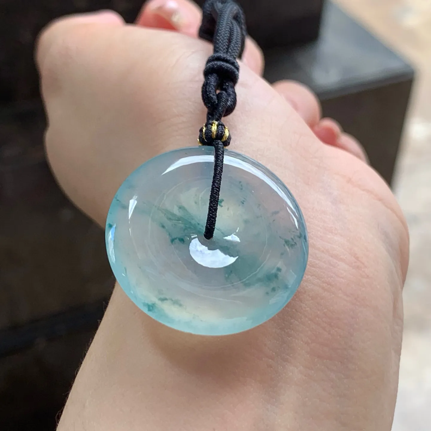冰种飘花平安扣
种老水足 清爽